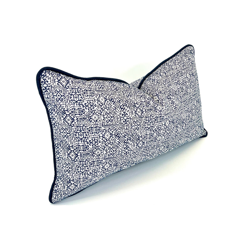 Decorative Pillow Cover in Southwestern Freeport Navy