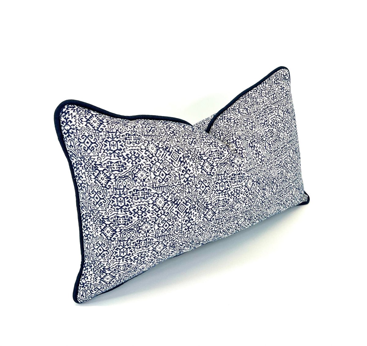 Decorative Pillow Cover in Southwestern Freeport Navy