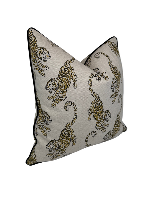 Decorative pillow with tiger pattern on a Beige/Natural background